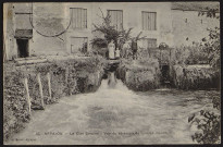 Arpajon.- Le clos Cerpied. Vue du déversoir de l'ancien moulin [1904-1920]. 