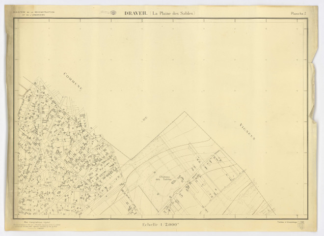 Plan topographique régulier de DRAVEIL (LA PLAINE DES SABLES) dressé et dessiné par L. POUSSIN, géomètre, vérifié par M. MALLARD, ingénieur-géomètre, feuille 2, Ministère de la Reconstruction et de l'Urbanisme, 1945. Ech. 1/2.000. N et B. Dim. 0,72 x 1,00. 