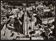 Dourdan .- Vue aérienne sur l'église [1960-1964]. 