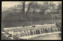 MONTLHERY. - Chute d'eau de la rivière l'Orge. Editeur Desgouillon, 1 timbre à 5 centimes, noir et blanc. 