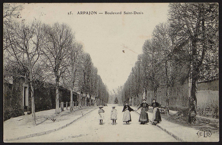 Arpajon.- Boulevard Saint-Denis. 