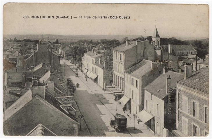 MONTGERON. - La rue de Paris (côté Ouest) [Editeur Mulard, 1923, timbre à 10 centimes ]. 