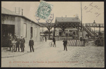 JUVISY-SUR-ORGE.- Un chantier de démolitions et la gare provisoire, 1907.
