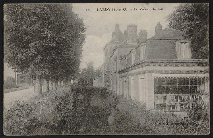 Bouray-sur-Juine.- Le vieux château (14 août 1905). 