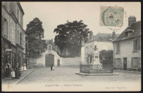 Angerville.- Place et monument Tessier (1906). 