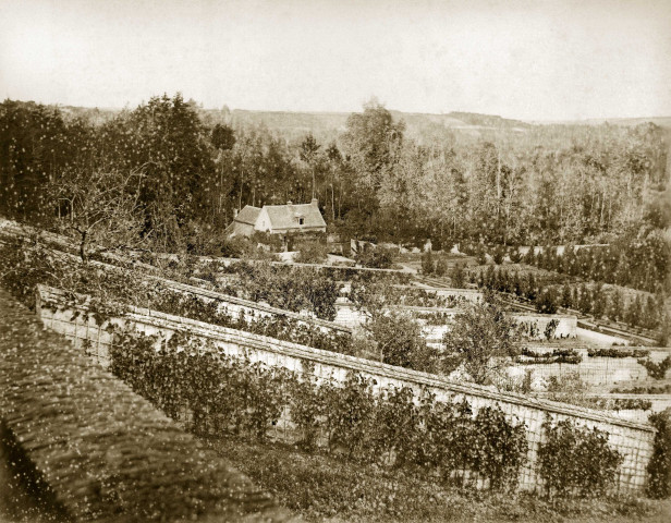 MEREVILLE. - Parc : ensemble du potager, vu de la grande terrasse, (1874). 