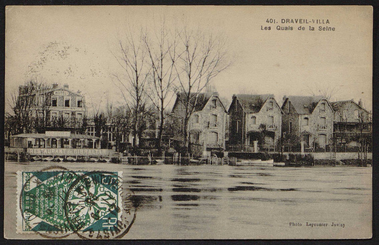 Draveil.- Les quais de la Seine (11 septembre 1925). 