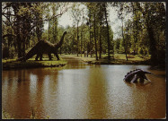 SAINT-VRAIN.- Parc zoologique de Saint-Vrain : Thilosaure et brontosaure (13 septembre 1996). 