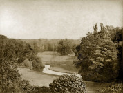 MEREVILLE. - Parc : parc, rivière et lac vus de la terrasse Est, (1874). 