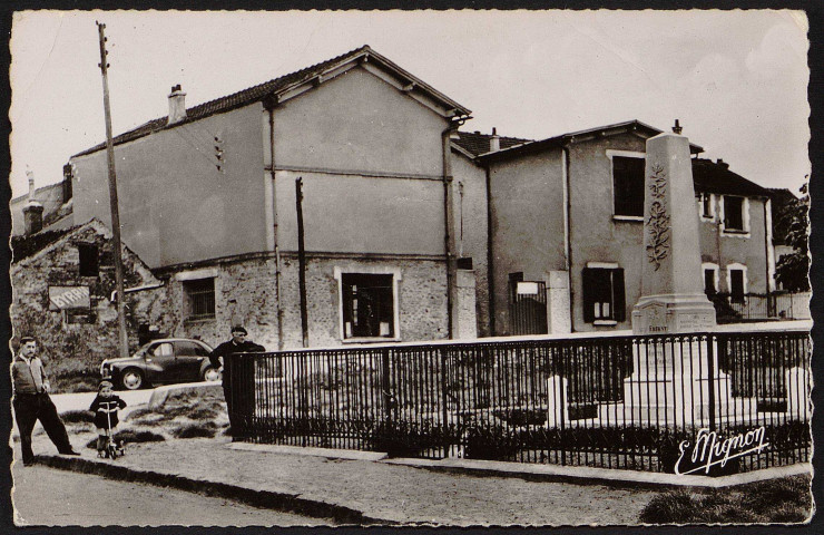 SERMAISE.- Ecole SNCF et monument aux morts [1950-1960].