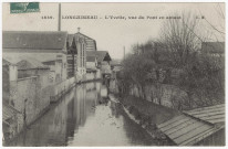 LONGJUMEAU. - L'Yvette entre les habitations (vue du pont en amont). Malcuit, (1908), 4 mots, 5 c, ad. 