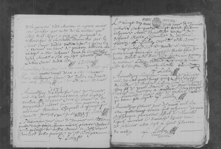AUVERS-SAINT-GEORGES. Paroisse Notre-Dame et Saint-Georges : Baptêmes, mariages, sépultures : registre paroissial (1682-1748). Lacunes : (1692) [registre + 9 cahiers, en tout 33 pages]. 