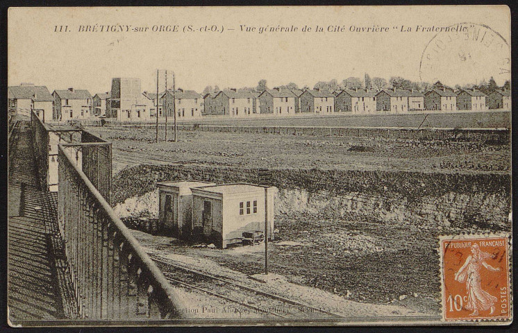Brétigny-sur-Orge.- Vue générale de la cité ouvrière La Fraternelle (29 août 1916). 