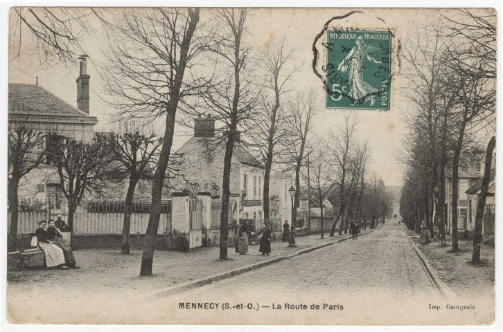 MENNECY. - Route de Paris [Editeur Gourgeois, Debuisson, 1909, timbre à 5 centimes]. 