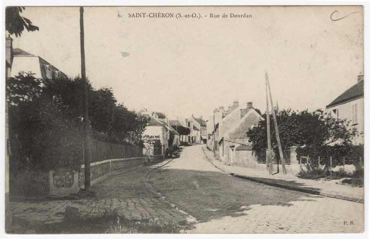 SAINT-CHERON. - Rue de Dourdan [Editeur Royer, 1905, timbre à 10 centimes]. 