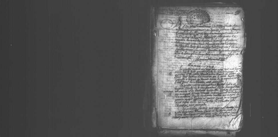 ETAMPES. Paroisse Notre-Dame : Baptêmes, mariages, sépultures : registre paroissial (1715-1730). 