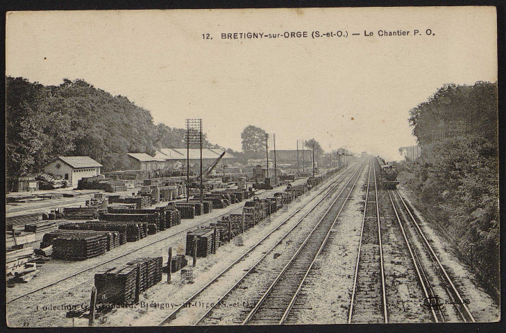 Brétigny-sur-Orge.- Le chantier du chemin de fer P. O. : entrepôt (2 mai 1930) 
