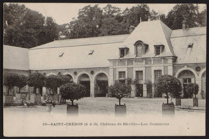 SAINT-CHERON.- Château de Baville : les communs (11 août 1907).