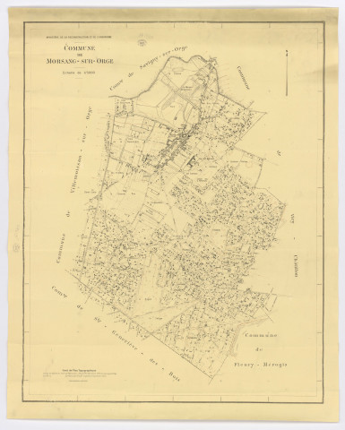 Fonds de plan topographique de SAINTE-GENEVIEVE-DES-BOIS dressé et dessiné par L. POUSSIN, géomètre, vérifié par M. GRANIER, ingénieur-géomètre, 1943. Ech. 1/5 000. N et B. Dim. 0,76 x 1,10. 