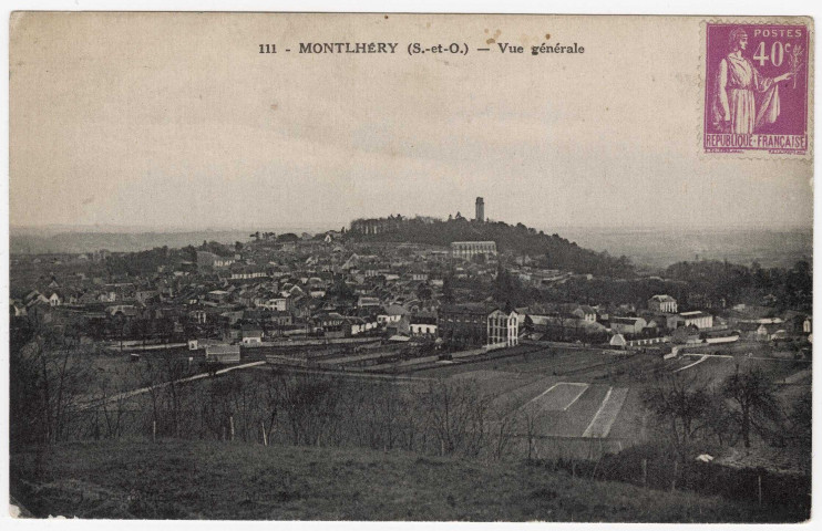 MONTLHERY. - Vue générale [Editeur Desgouillons, 1935, timbre à 40 centimes]. 
