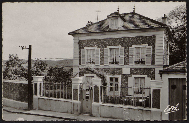 Palaiseau.- Lozère-sur-Yvette : La maison des Pins que Charles Peguy habita de 1908 à 1913 [1950-1960]. 