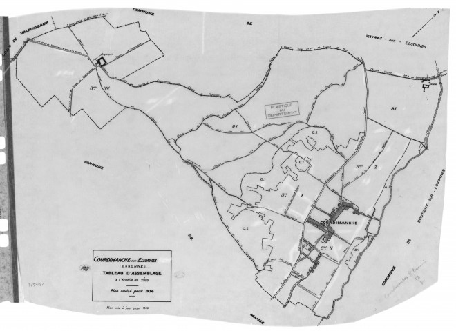 COURDIMANCHE-SUR-ESSONNE. - Cadastre révisé pour 1934 : plan du tableau d'assemblage, plans de la section B le Village, section D les Friches 2ème feuille, [3 plans]. 