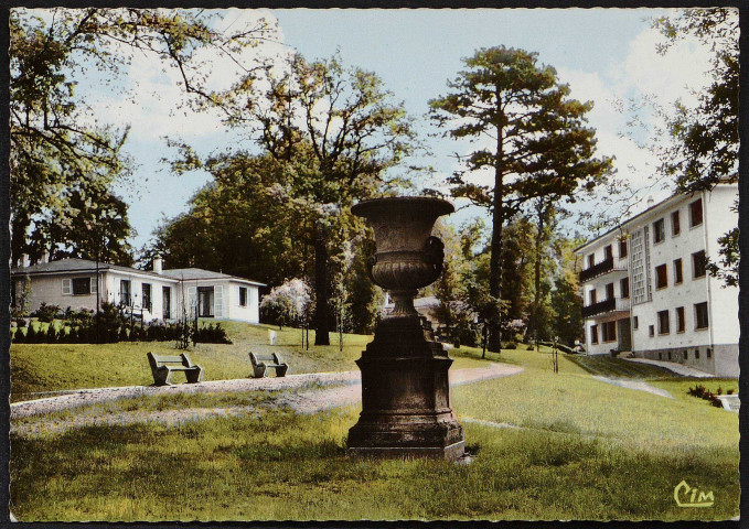 Etiolles.- Résidence "Bois du cerf" [1964-1972]. 