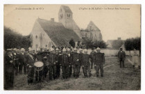 DANNEMOIS. - L'église, le 14 Juillet. La revue des pompiers. Carré (1915). 