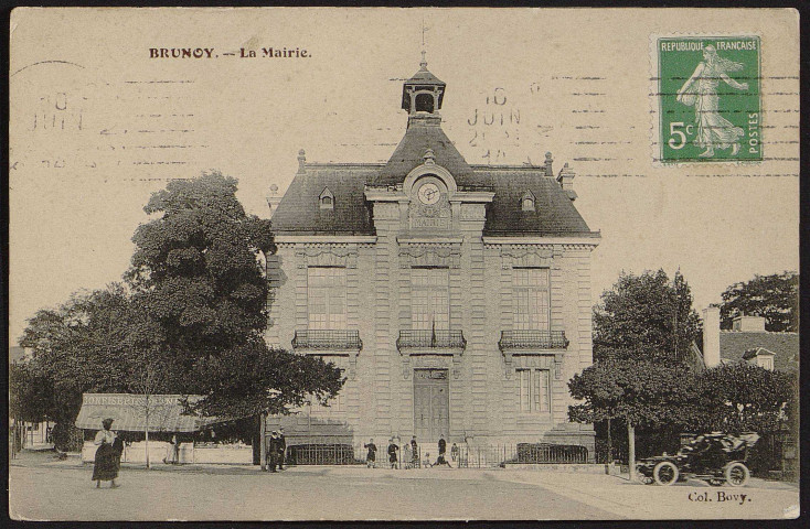 Brunoy.- La mairie (10 juin 1914). 