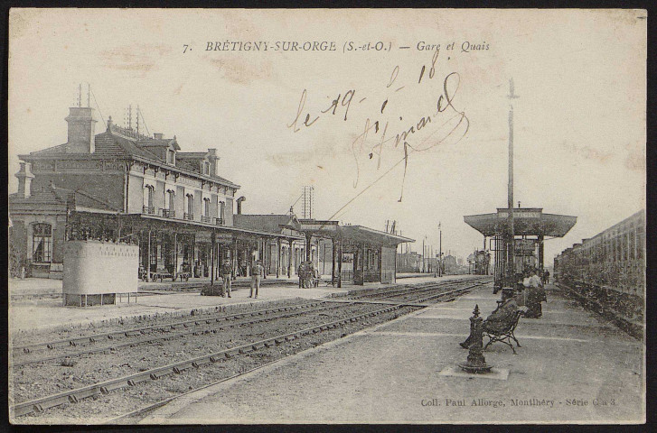 Brétigny-sur-Orge.- Gare ferroviaire et quais (19 février 1918) . 