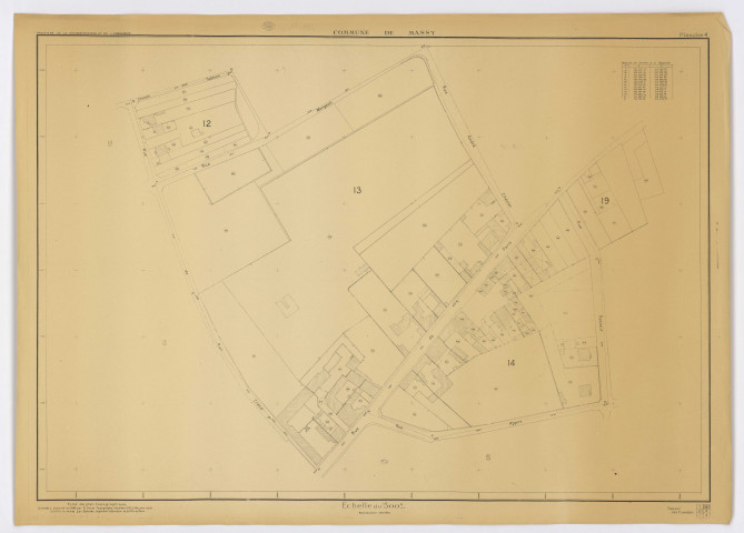 Fonds de plan topographique de MASSY dressé et dessiné en 1945 par R. COLIN, topographe, géomètre, vérifié par M. SOULARD, ingénieur-géomètre, feuille 4, 1945. Ech. 1/500. N et B. Dim. 0,76 x 1,06. 
