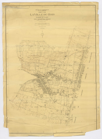 Plan topographique régulier de LA VILLE-DU-BOIS dressé et dessiné par M. OBITZ, géomètre, vérifié par le Service du Cadastre, Ministère de la Reconstruction et de l'Urbanisme, 1951. Ech. 1/2.000. N et B. Dim. 0,75 x 1,05. [mauvais état]. 