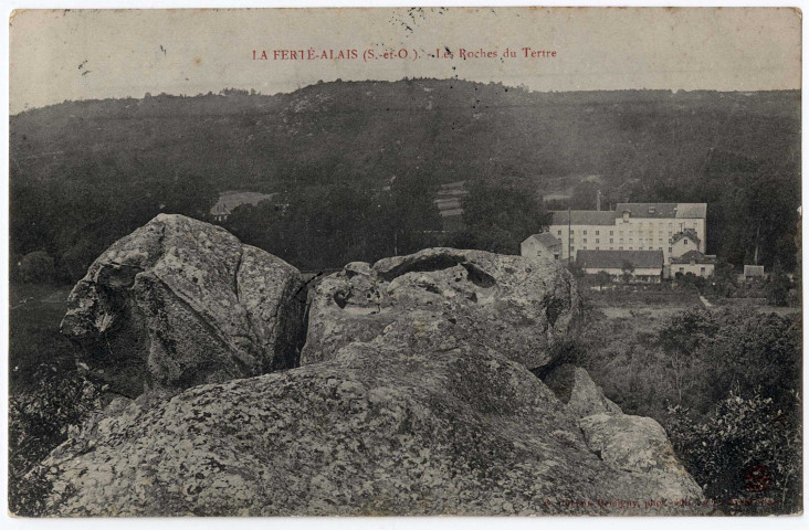 FERTE-ALAIS (LA). - Les roches du Tertre [Editeur Chemin-Demigny, 1908, timbre à 5 centimes]. 