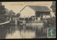 LEUVILLE-SUR-ORGE. - La chute d'eau au moulin du Petit Paris. 1909, timbre à 5 centimes. 