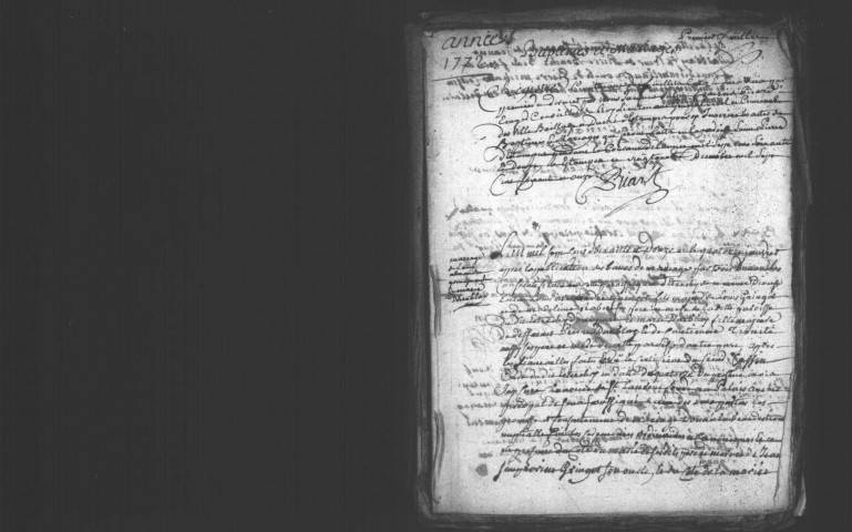 ETAMPES. Paroisse Saint-Pierre : Baptêmes, mariages, sépultures : registre paroissial (1772-1784). 