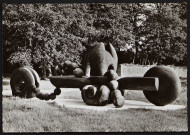 Otani Fumio. Sculpture exposée au hameau de la Faisanderie (13 mai 1973).