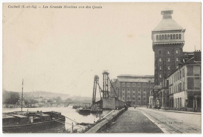CORBEIL-ESSONNES. - Les grands moulins vus des quais, Glad, 1915, 3 lignes, ad. 