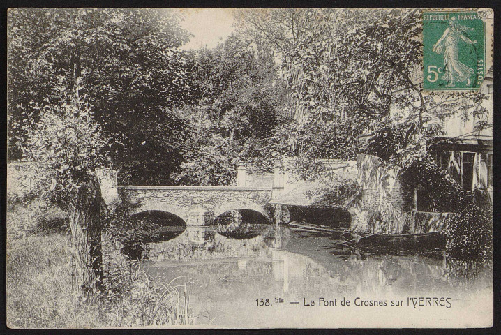 YERRES.- Le pont de Crosnes sur l'Yerres (8 février 1911).