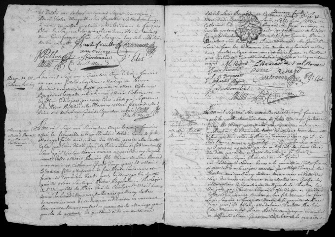 CHALO-SAINT-MARS. - Archives antérieures à la Révolution . - Registres paroissiaux. - paroisse Saint-Médard. - Baptêmes, mariages et sépultures 