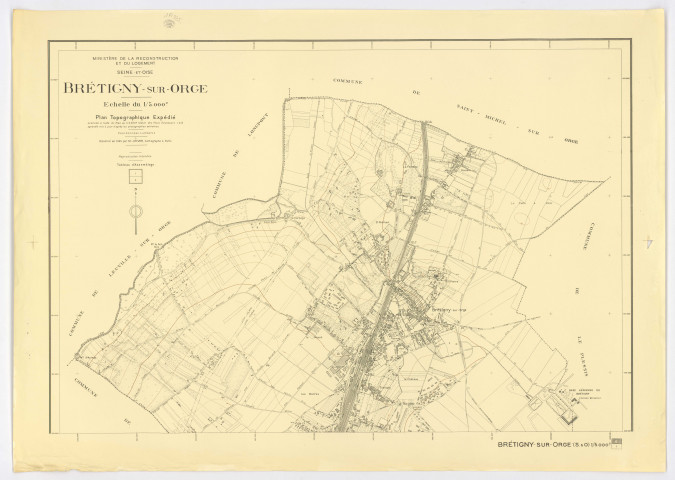 Plan topographique de BRETIGNY-SUR-ORGE dessiné par J. HIVER, cartographe, feuille 1, Ministère de la Reconstruction et du Relogement, 1945. Ech. 1/5 000. N et B. Dim. 0,78 x 1,10. 