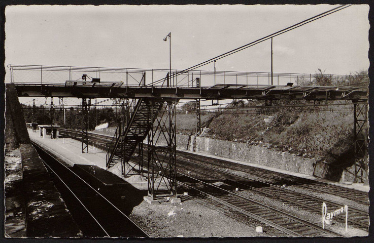 YERRES.- La gare [1950-1960].