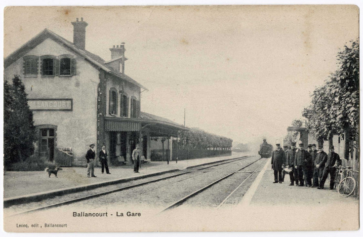 BALLANCOURT-SUR-ESSONNE. - La gare, Lecoq, 27 lignes, cote négatif 2A25 c. 