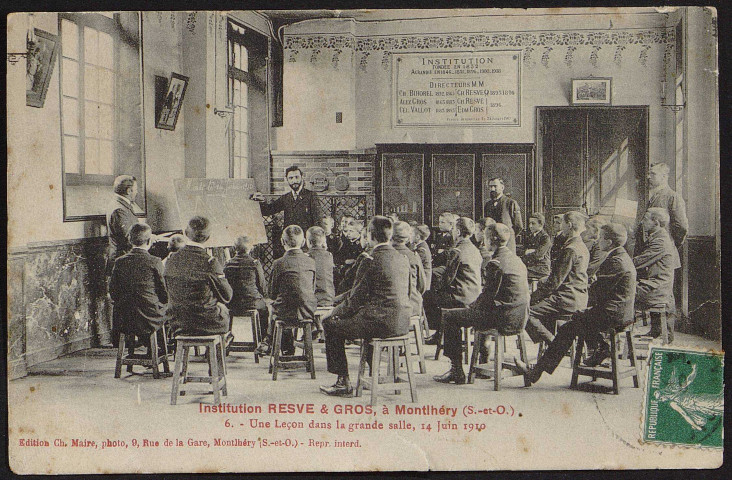 Montlhéry.- Institution Resve et Gros : Une leçon dans la grande salle (14 juin 1910). 