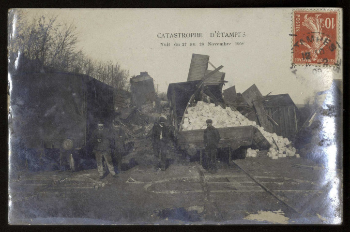 ETAMPES. - Catastrophe d'Etampes, nuit du 27 au 28 novembre 1908. Papier photographique R. Duvau, Colombes, 1 timbre à 10 centimes. 