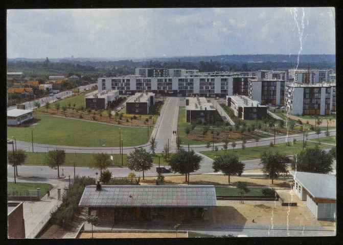 VIGNEUX-SUR-SEINE. - Ensemble Croix Blanche. Edition Scintex, collection Maison de la presse, couleur. 