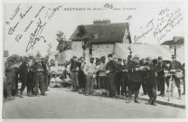BRETIGNY-SUR-ORGE. - La cité ouvrière cheminote réquisitionnée par l'armée en 1914 : reproduction de carte postale. 