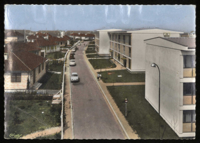WISSOUS. - Wissous-extension, l'avenue des écoles. (Edition Cim, 1968, couleur.) 