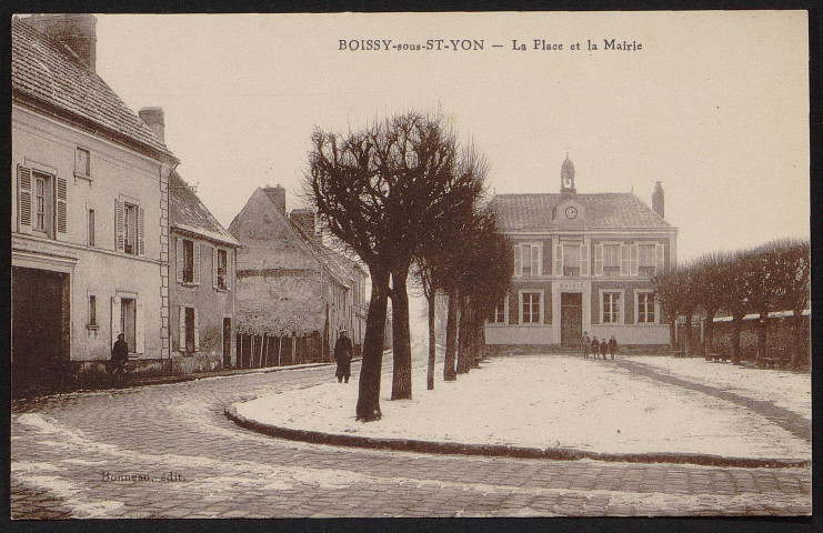 Boissy-Sous-Saint-Yon.- La place et la mairie [1920-1940]. 
