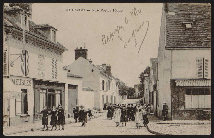 Arpajon.- Rue Victor Hugo (13 avril 1907). 