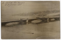 RIS-ORANGIS. - Le pont de Ris-Orangis lors des inondations de 1910. (1910, timbre à 5 centimes.) 